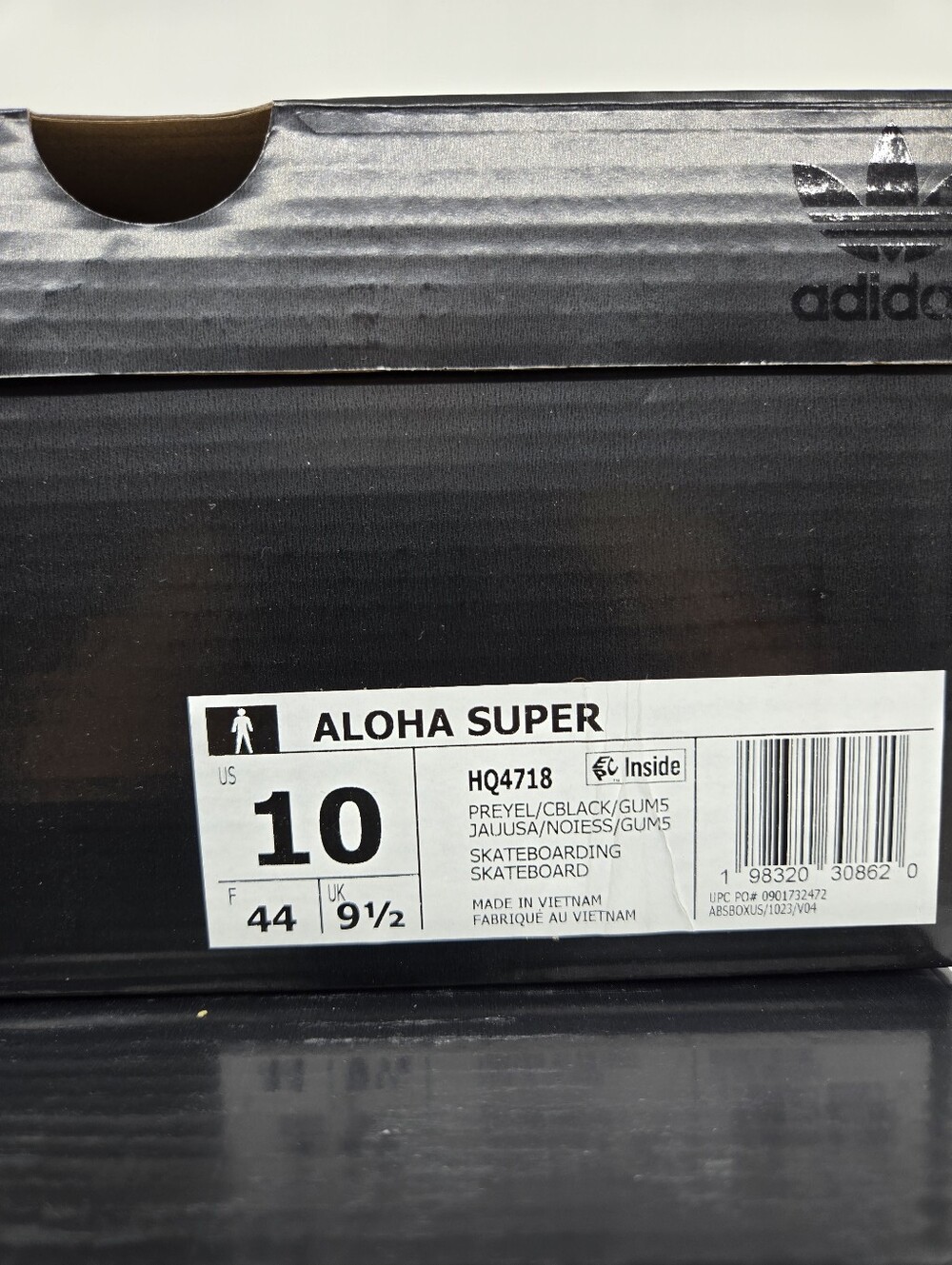 adidas Men's Aloha Super HQ4718 Yellow Core Black Gum Shoes Size 10 - Picture 8 of 8